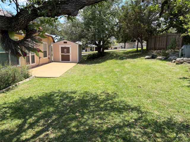 3800 Annapolis CV, Lago Vista, TX 78645