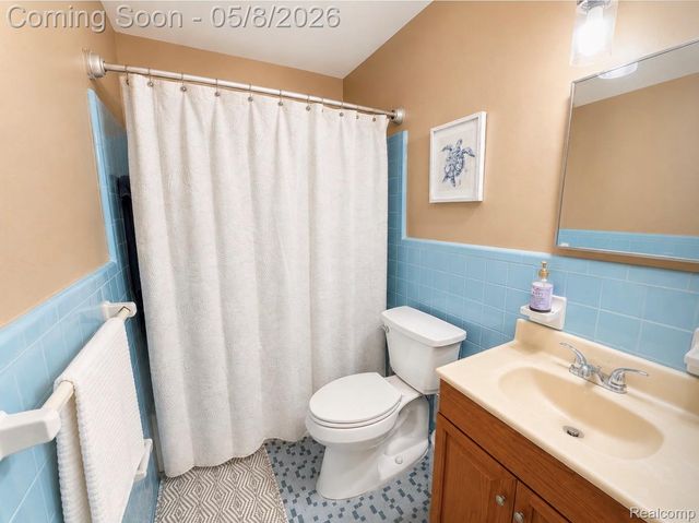 28062 Cunningham Drive, Warren, MI 48092