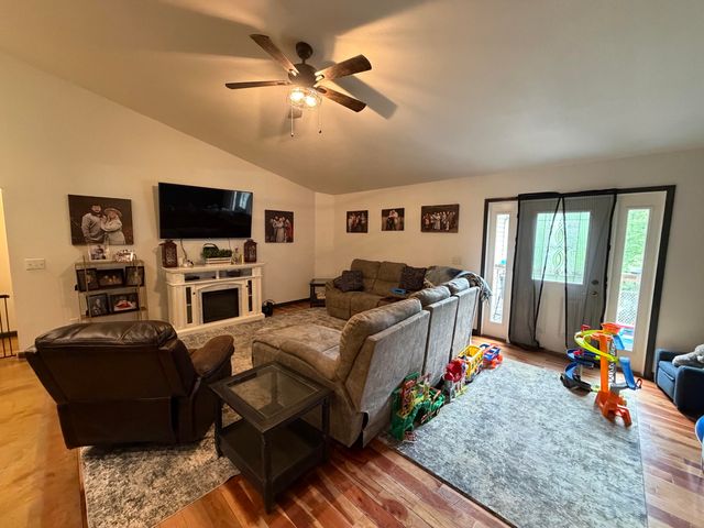 448 Scarlet Oak Drive, London, KY 40741