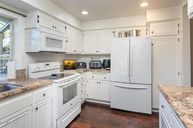 1541 Eucalyptus Circle, Thousand Oaks, CA 91360