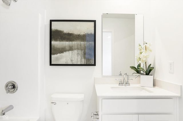 8403 Grand Appaloosa Way, Indianapolis, IN 46235