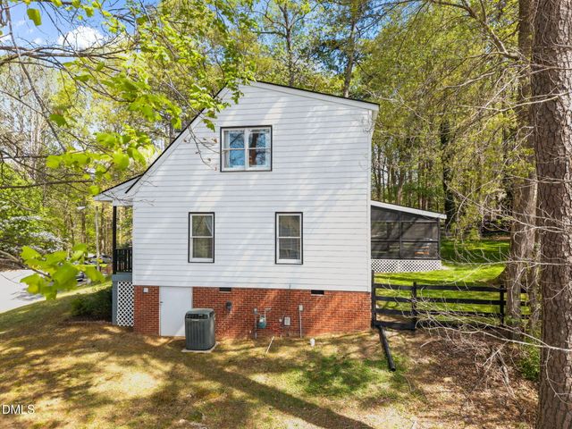 102 Fairburn Court, Wake Forest, NC 27587