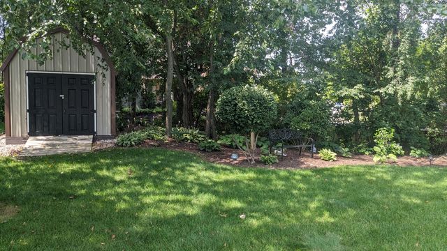 1356 Byfield Parkway, Valparaiso, IN 46385