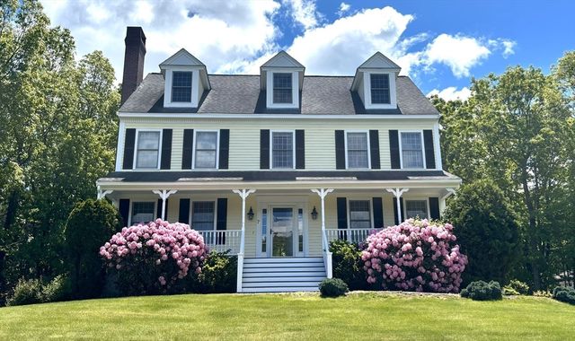 7 Hickory Lane, Ipswich, MA 01938