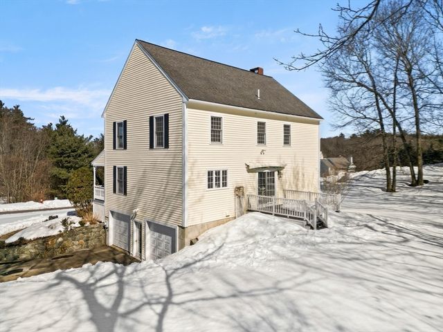 7 Hickory Lane, Ipswich, MA 01938