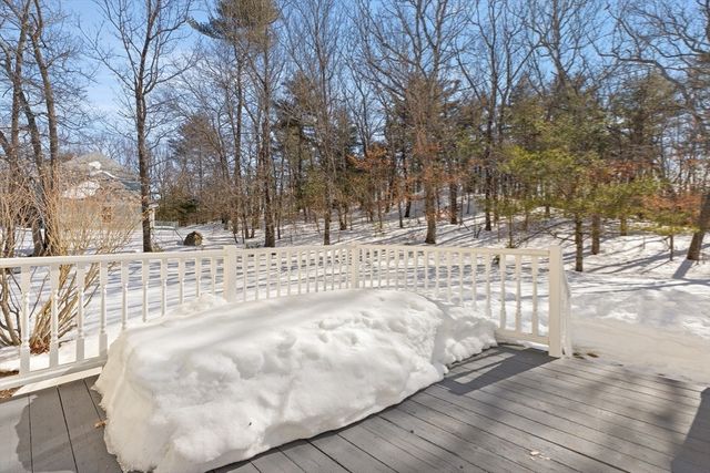 7 Hickory Lane, Ipswich, MA 01938