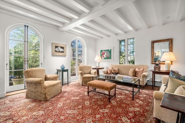 342 Warren St, Brookline, MA 02445
