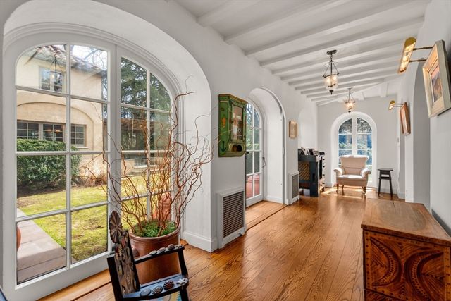 342 Warren St, Brookline, MA 02445