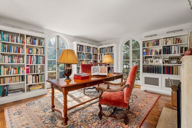 342 Warren St, Brookline, MA 02445