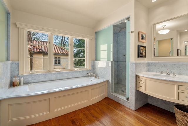 342 Warren St, Brookline, MA 02445