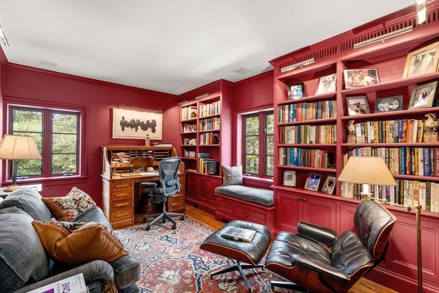 342 Warren St, Brookline, MA 02445