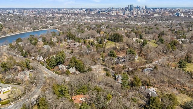 342 Warren St, Brookline, MA 02445