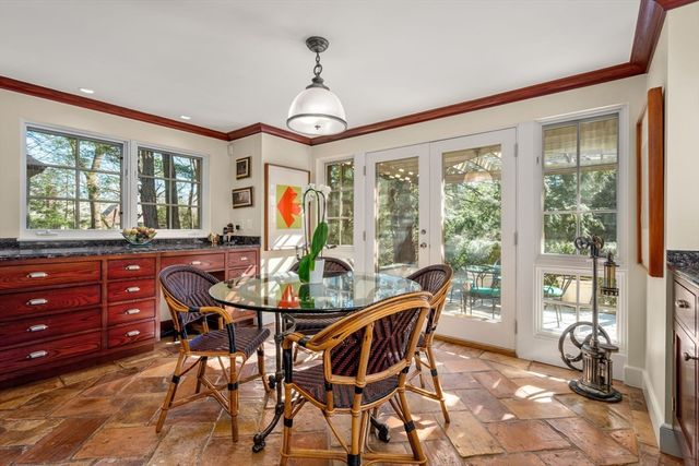 342 Warren St, Brookline, MA 02445