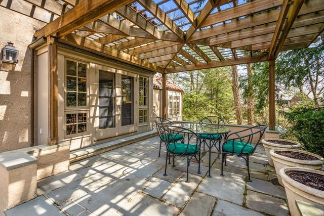 342 Warren St, Brookline, MA 02445