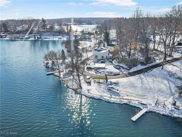 584 Apple Drive, Coventry, OH 44319