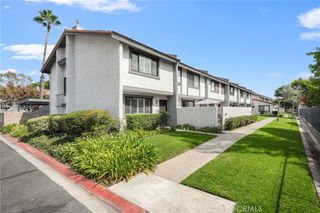 1910 W Palmyra 135, Orange, CA 92868