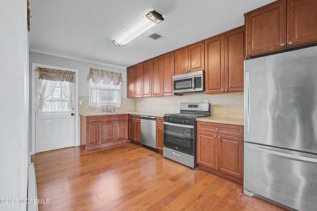 2 Virgin Islands Drive, Toms River, NJ 08757