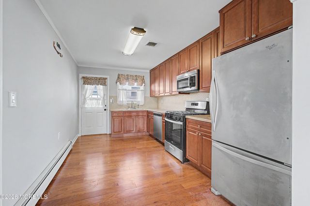 2 Virgin Islands Drive, Toms River, NJ 08757