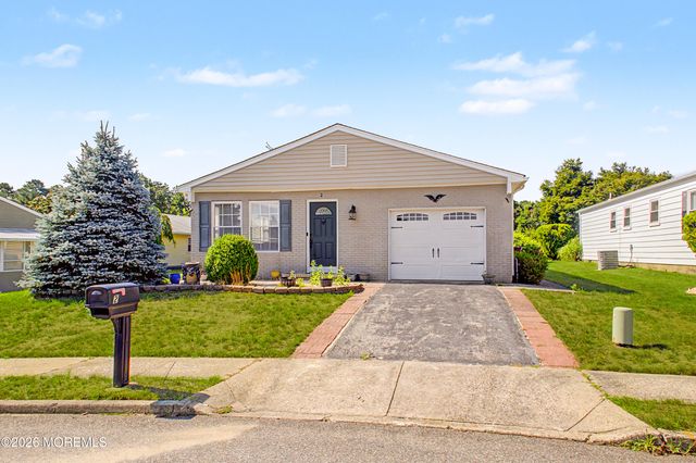 2 Virgin Islands Drive, Toms River, NJ 08757