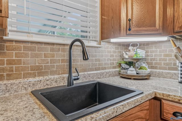 505 Jeffery Drive NW, Huntsville, AL 35806