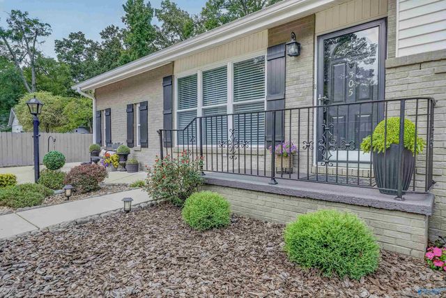505 Jeffery Drive NW, Huntsville, AL 35806
