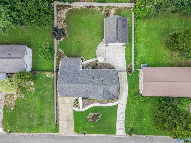 505 Jeffery Drive NW, Huntsville, AL 35806