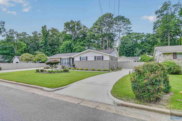 505 Jeffery Drive NW, Huntsville, AL 35806