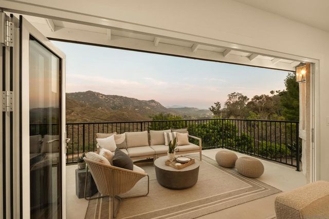11337 Caprice Pl, Escondido, CA 92026