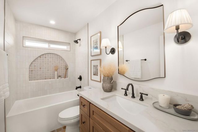 11337 Caprice Pl, Escondido, CA 92026