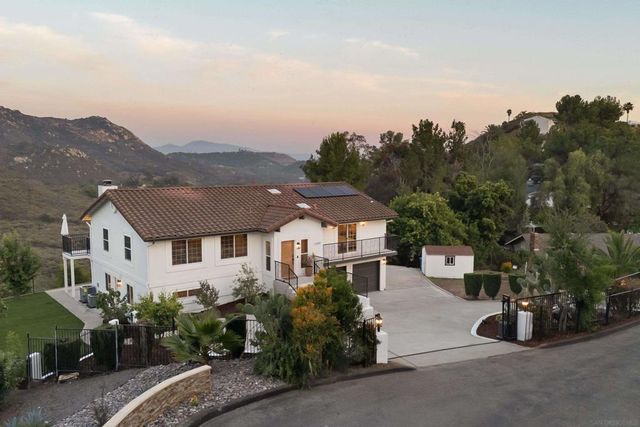 11337 Caprice Pl, Escondido, CA 92026