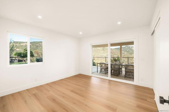 11337 Caprice Pl, Escondido, CA 92026