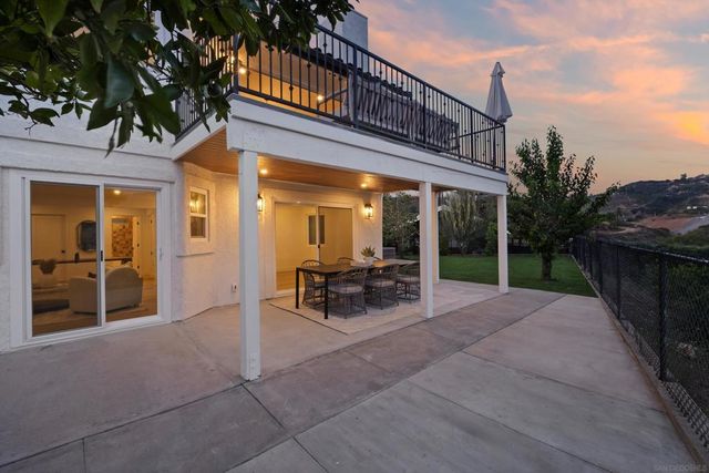 11337 Caprice Pl, Escondido, CA 92026