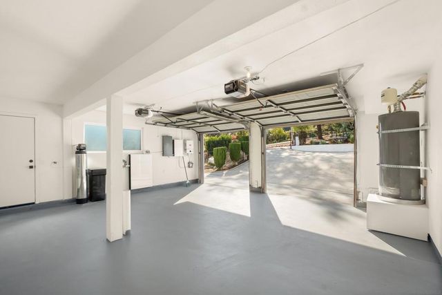 11337 Caprice Pl, Escondido, CA 92026
