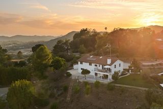 11337 Caprice Pl, Escondido, CA 92026