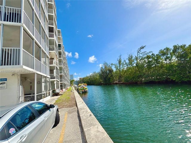 3660 NE 166th St 506, North Miami Beach, FL 33160