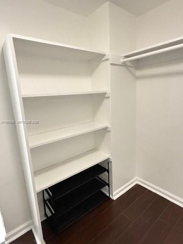 3660 NE 166th St 506, North Miami Beach, FL 33160