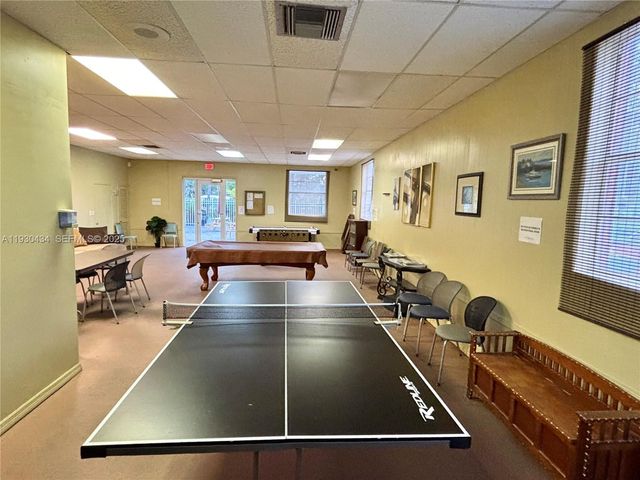 3660 NE 166th St 506, North Miami Beach, FL 33160