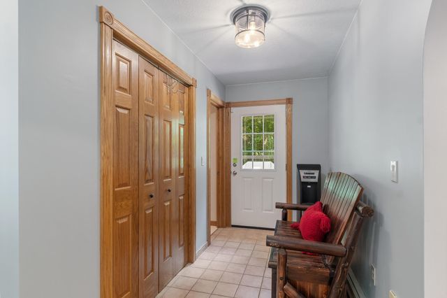 22 Lang Drive, Essex, VT 05452