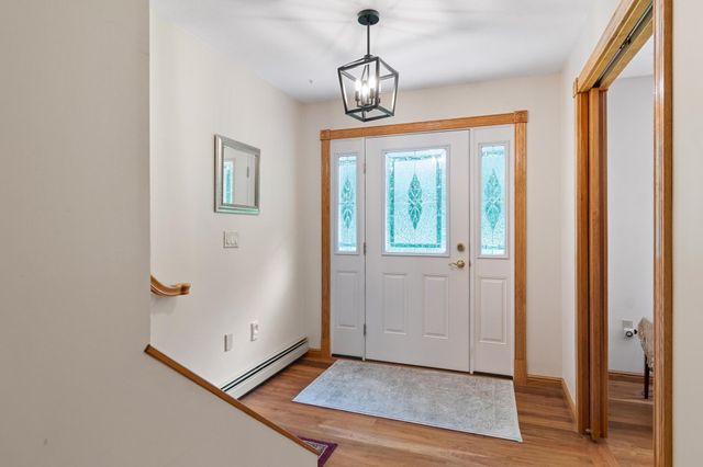 22 Lang Drive, Essex, VT 05452
