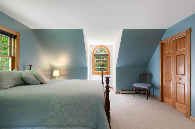 22 Lang Drive, Essex, VT 05452
