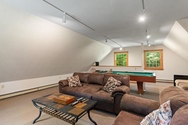 22 Lang Drive, Essex, VT 05452