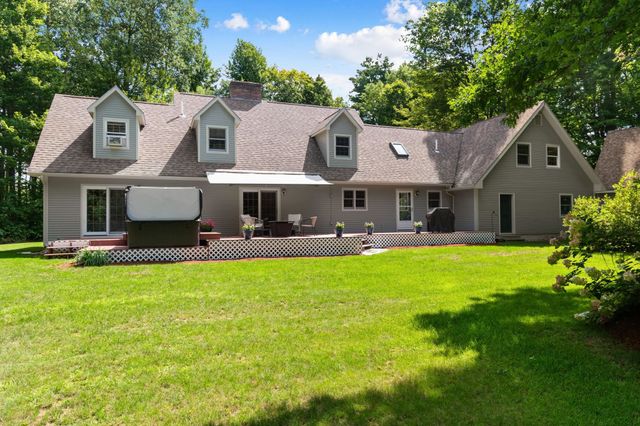 22 Lang Drive, Essex, VT 05452