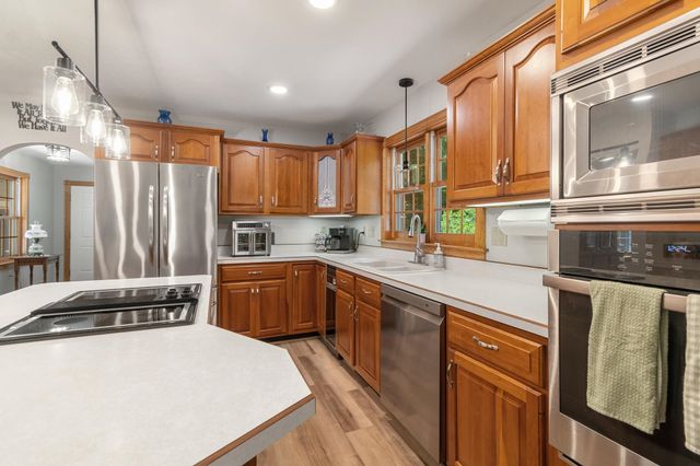 22 Lang Drive, Essex, VT 05452