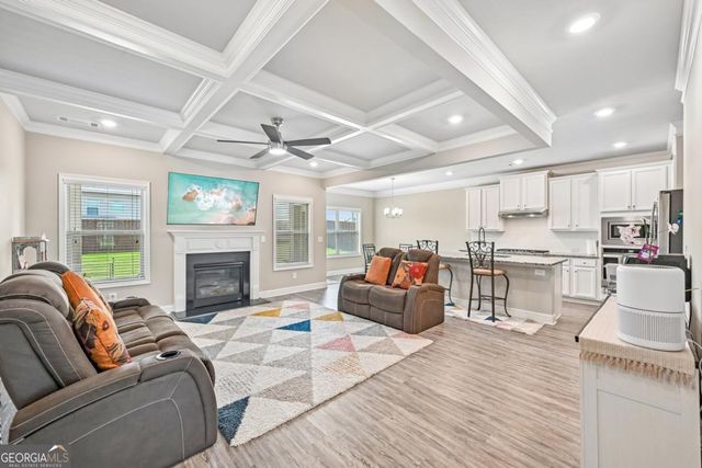 121 Mitchem Creek Drive, Loganville, GA 30052