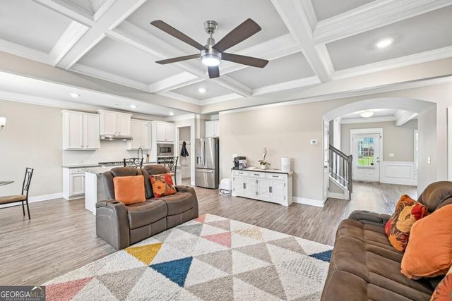 121 Mitchem Creek Drive, Loganville, GA 30052