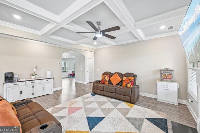 121 Mitchem Creek Drive, Loganville, GA 30052