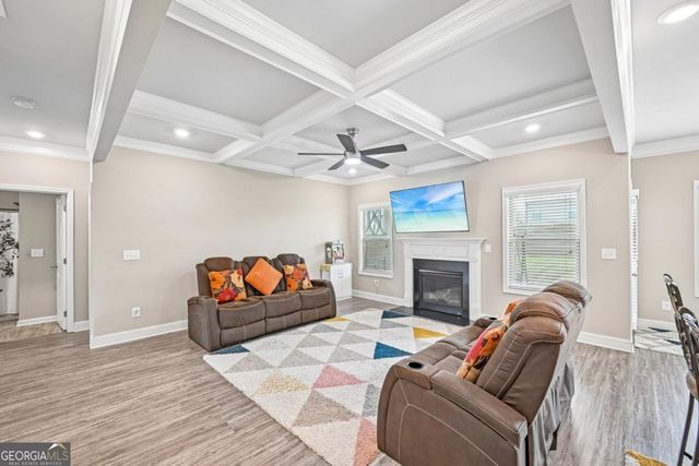 121 Mitchem Creek Drive, Loganville, GA 30052