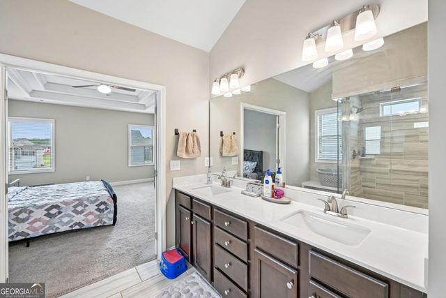 121 Mitchem Creek Drive, Loganville, GA 30052