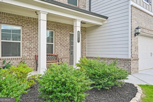 121 Mitchem Creek Drive, Loganville, GA 30052