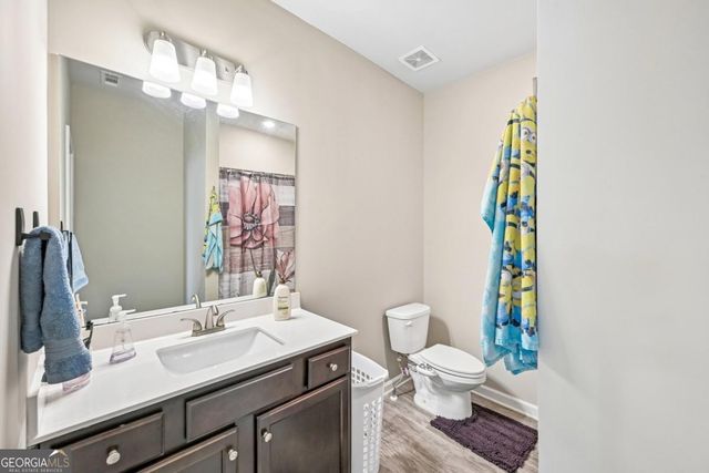 121 Mitchem Creek Drive, Loganville, GA 30052